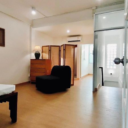 Whole 3-Storey House Right In The Local Community. Bangkok Exterior photo