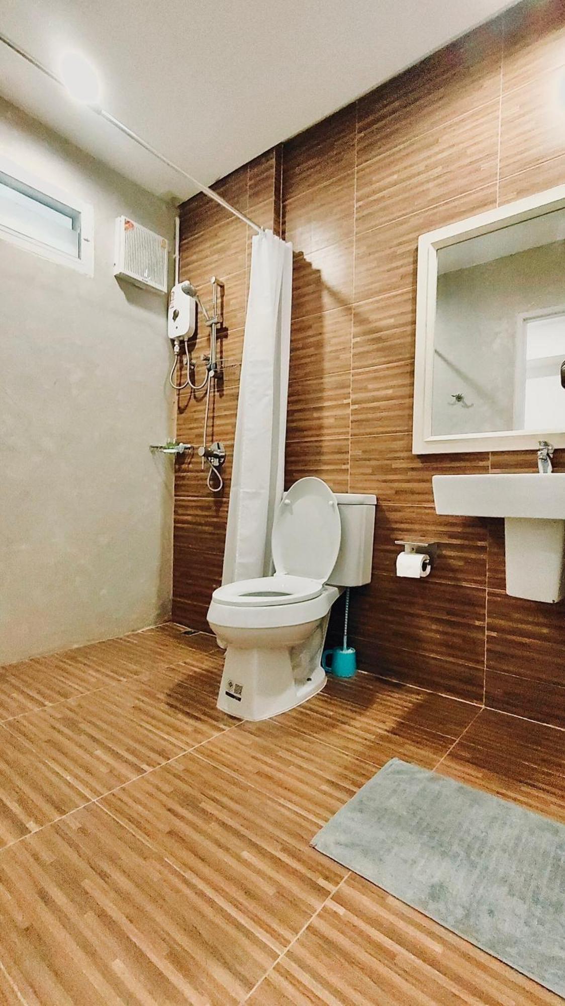 Whole 3-Storey House Right In The Local Community. Bangkok Exterior photo